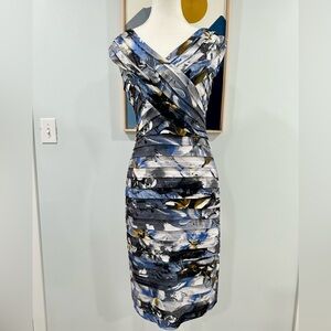 Adrianna Papell Stretch Shutter Tiered Ikat Blue Floral V-Neck Dress, Size 8